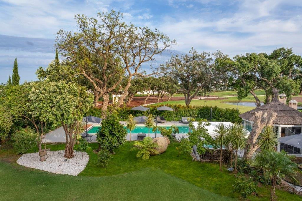 5 Bedroom Villa in San Roque - Photo 8
