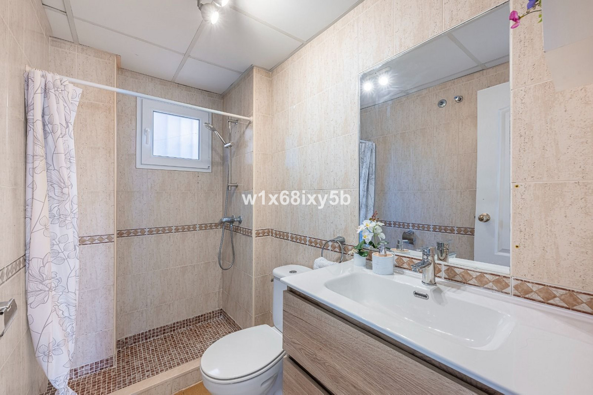 2 Bedroom Apartment in Manilva - Foto 22
