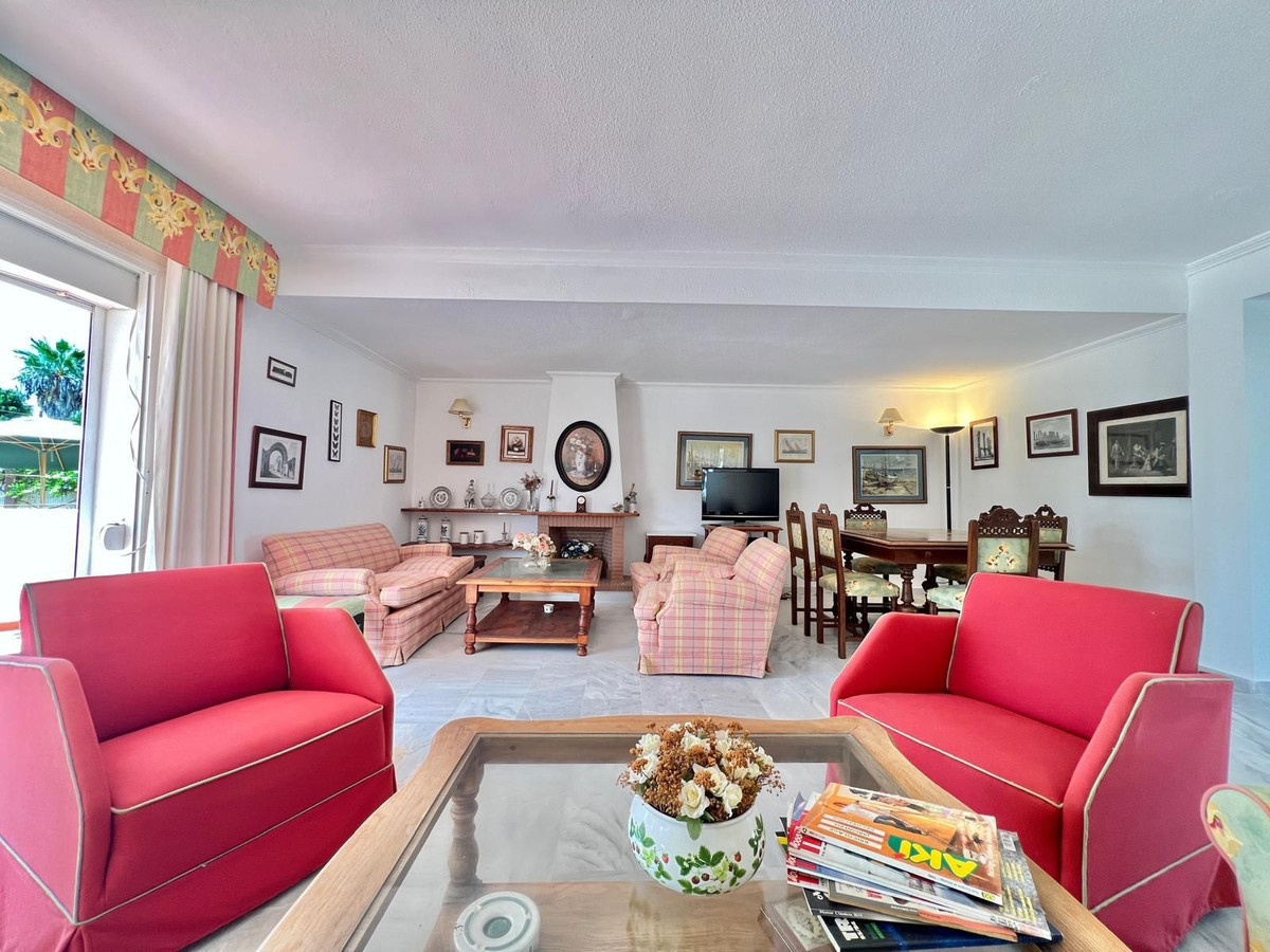 3 Bedroom Townhouse in Estepona - Foto 9