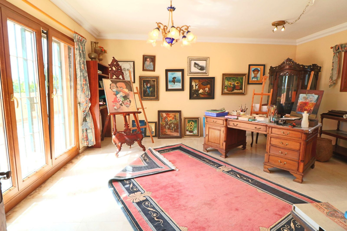 6 Bedroom Villa in Estepona - Foto 22