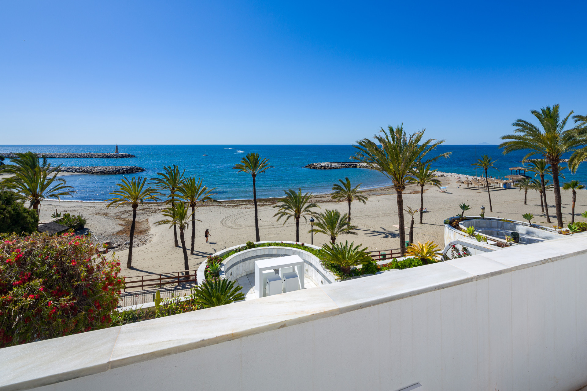 4 Bedroom Apartment in Marbella - Photo 7