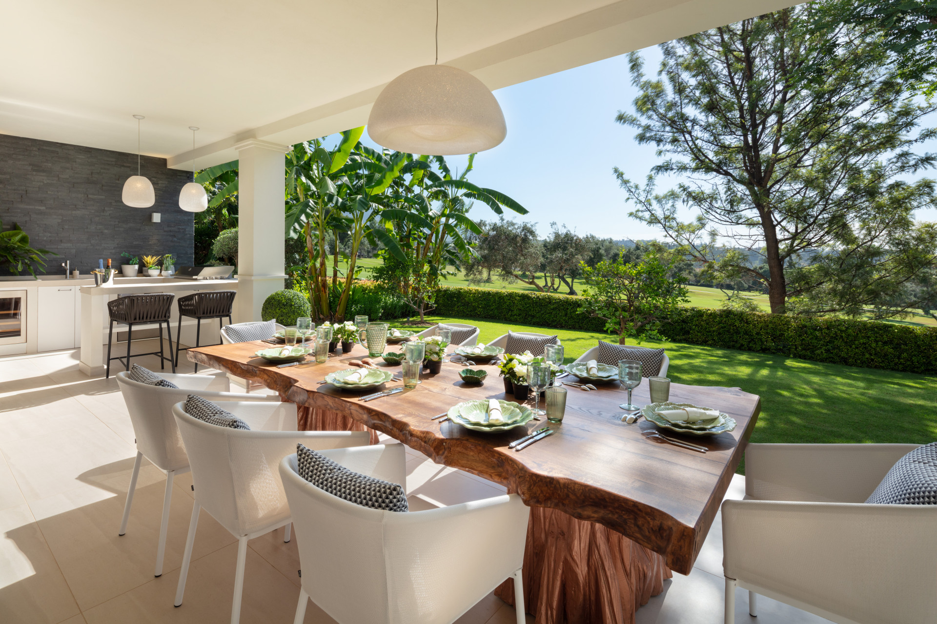 6 Bedroom Villa in Marbella - Photo 9