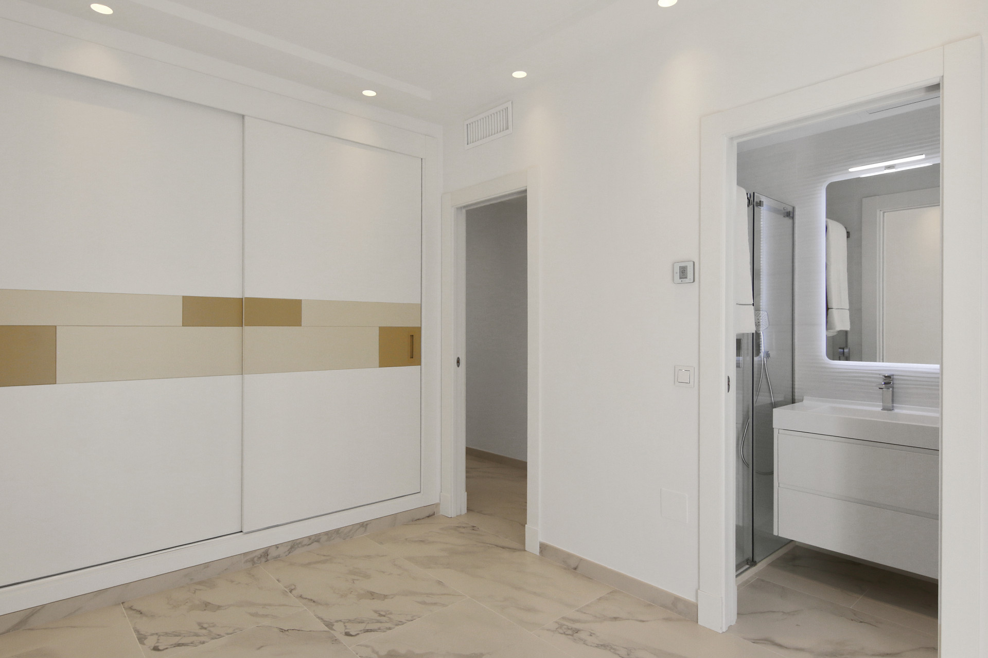 3 Bedroom Townhouse in Estepona - Foto 11
