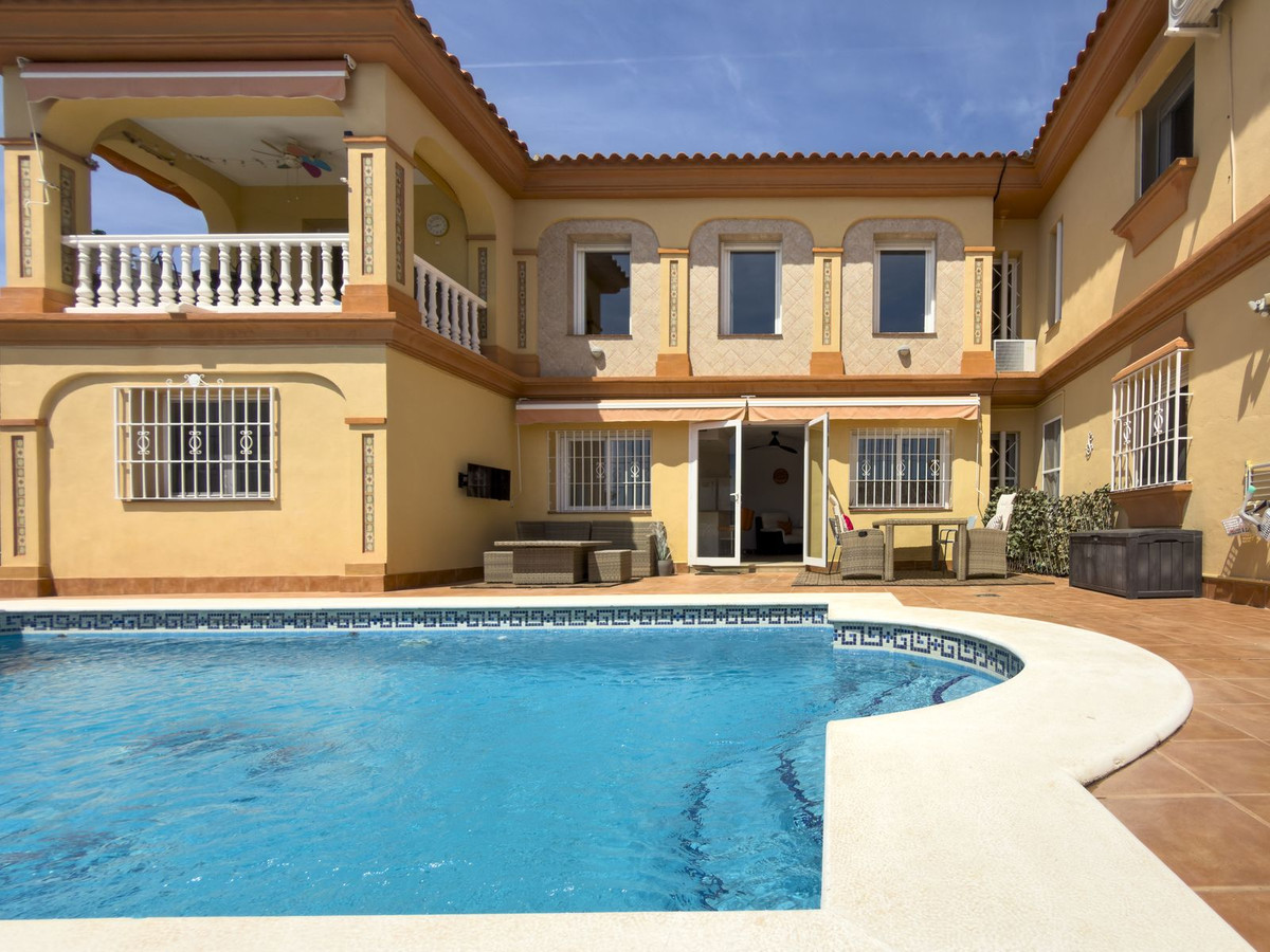 5 Bedroom Villa in Coín - Photo 62