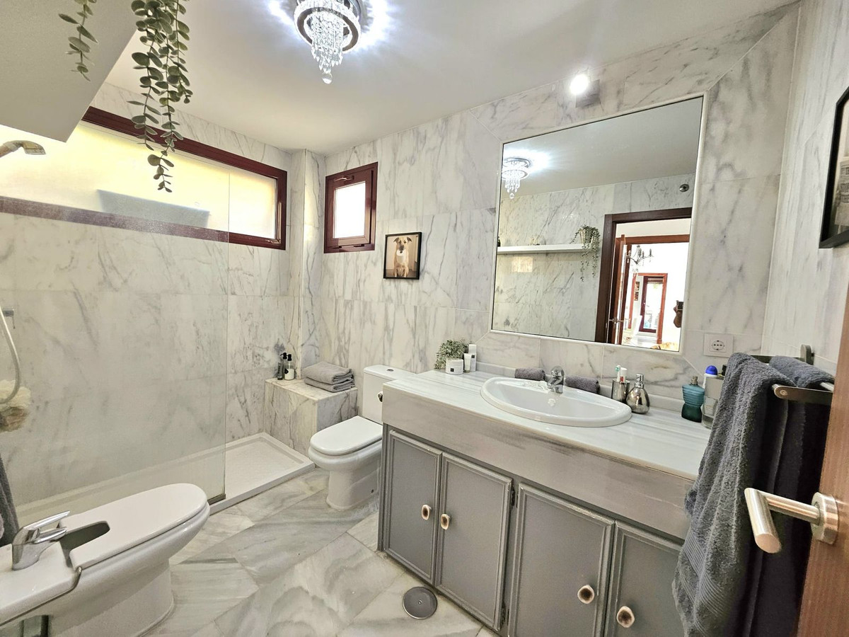 3 Bedroom Villa in Benahavís - Foto 14