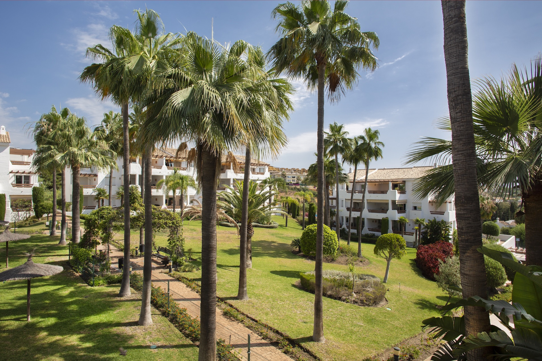 2 Bedroom Apartment in Estepona - Photo 16