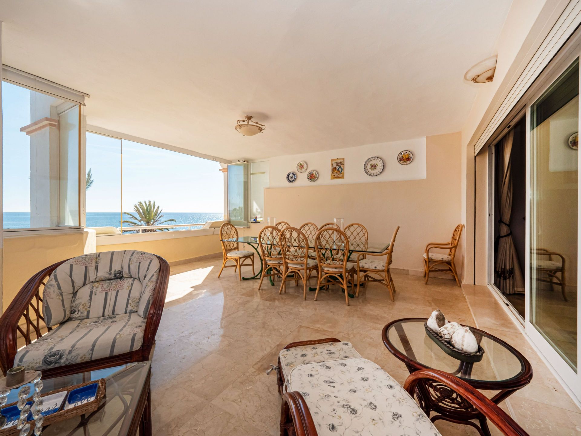 2 Bedroom Apartment in Marbella - Photo 8