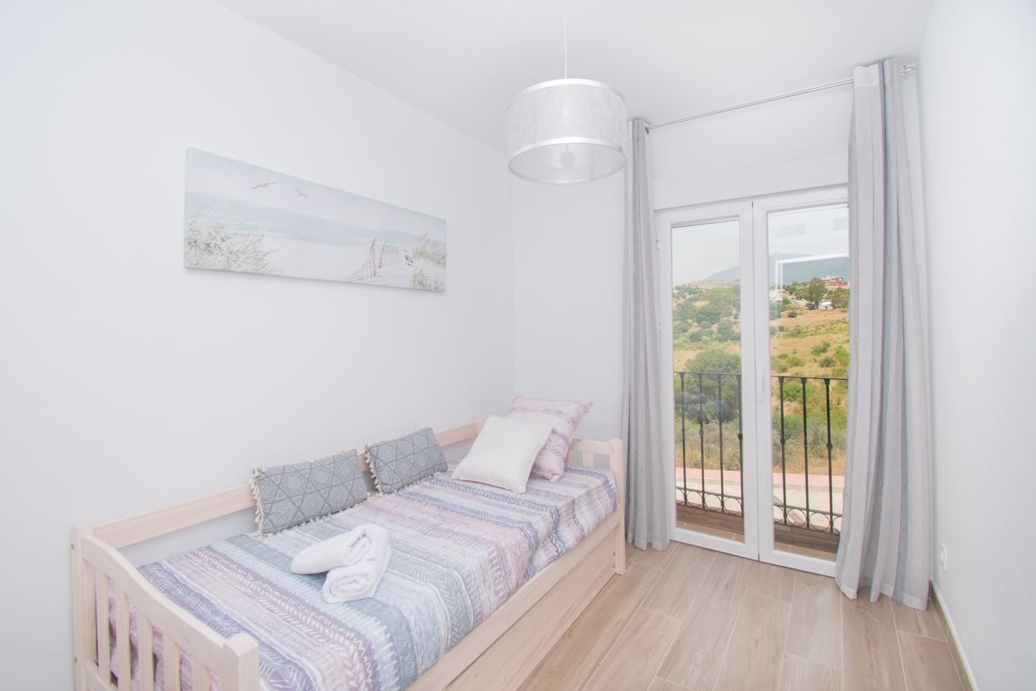 3 Bedroom Townhouse in Benahavís - Photo 12