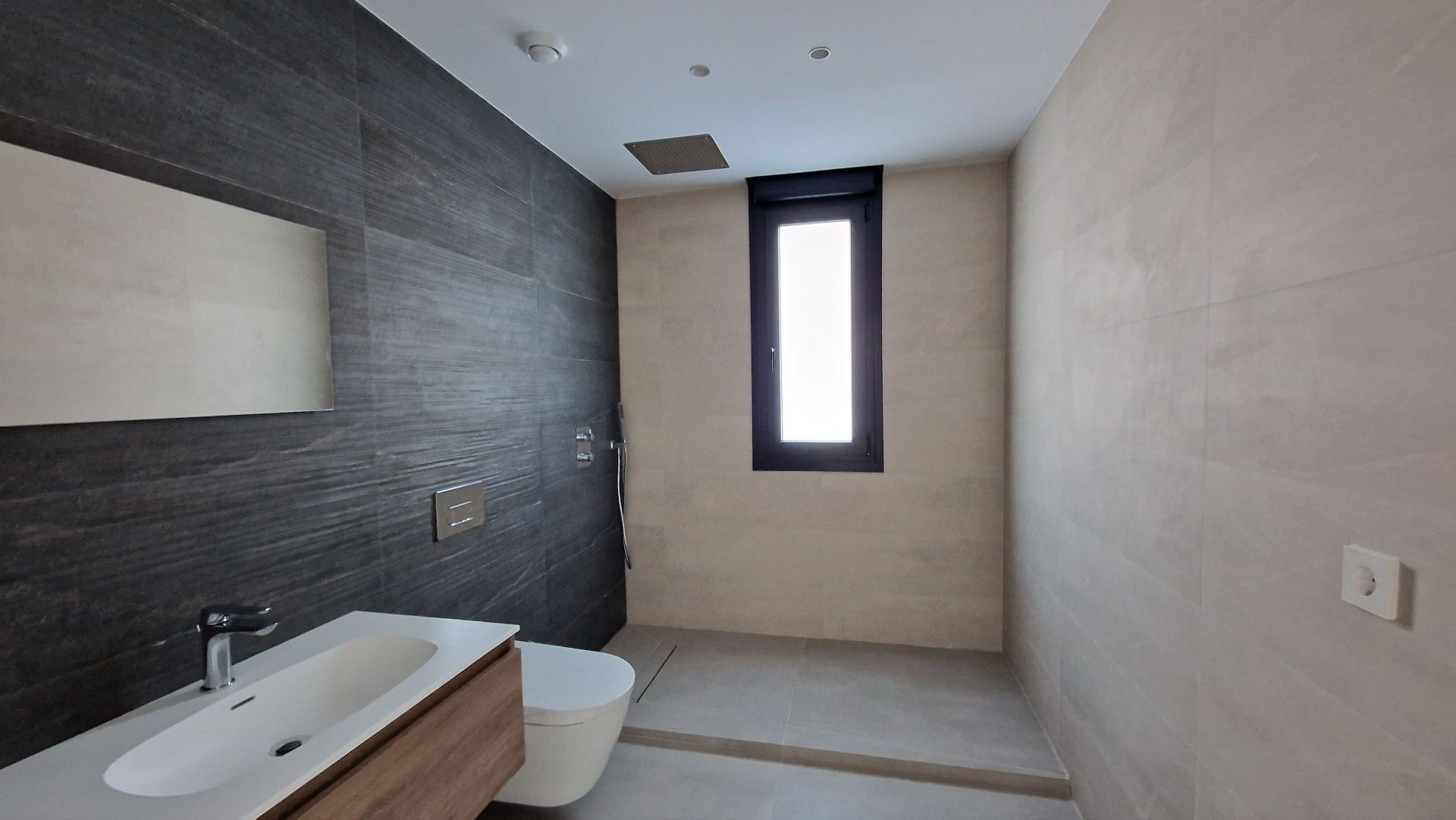 4 Bedroom Villa in Marbella - Photo 20