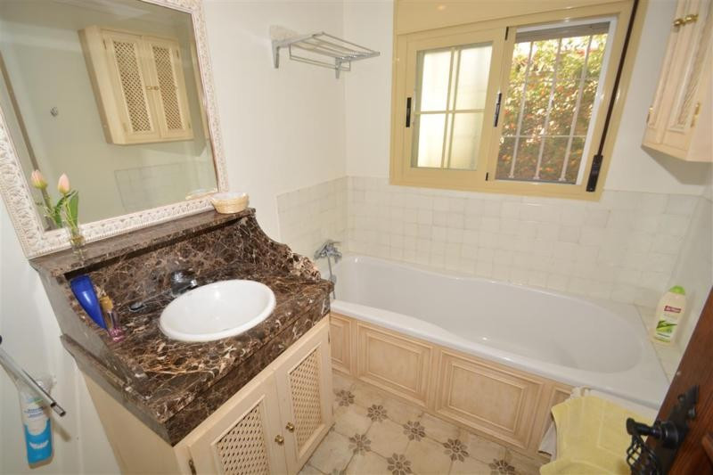 5 Bedroom Villa in San Pedro de Alcántara - Foto 29