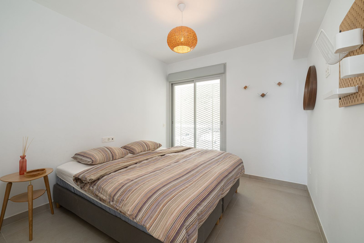 3 Bedroom Penthouse in Benalmádena - Photo 25