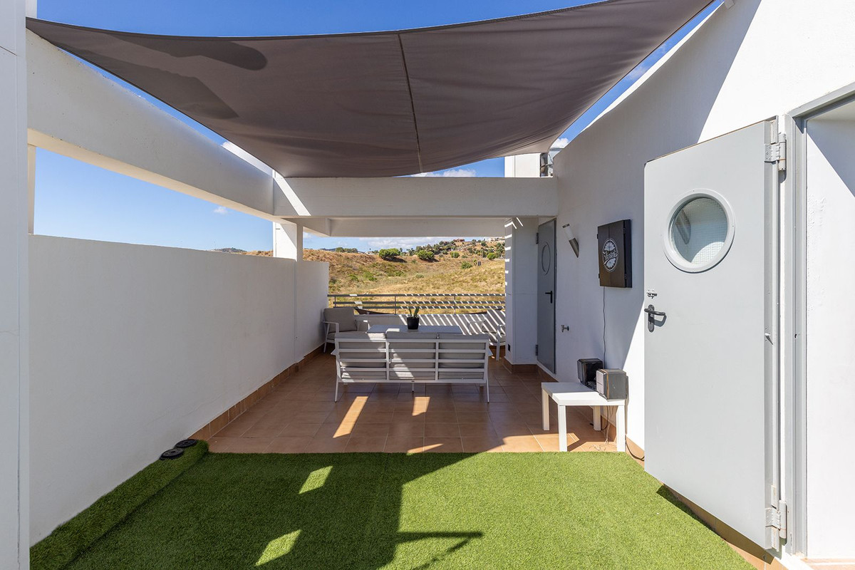 3 Bedroom Penthouse in Mijas - Photo 24