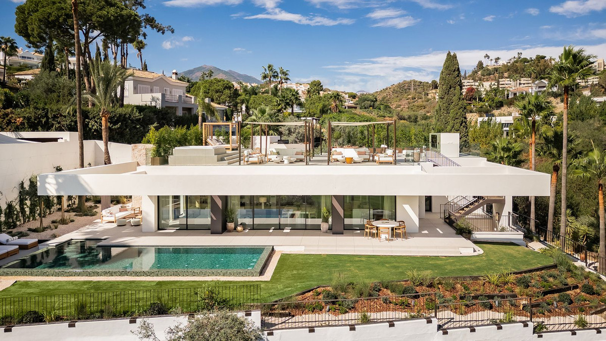 4 Bedroom Villa in Marbella - Фото 3