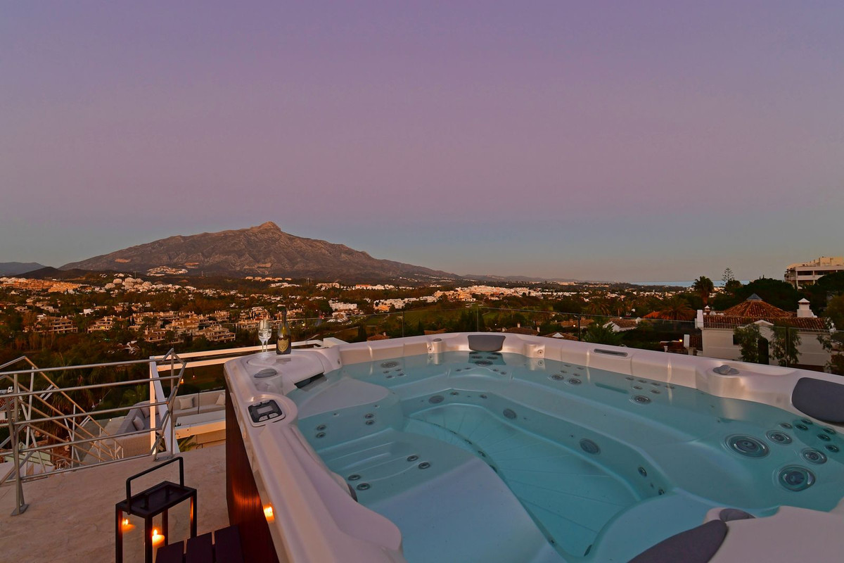 7 Bedroom Villa in Marbella - Photo 64