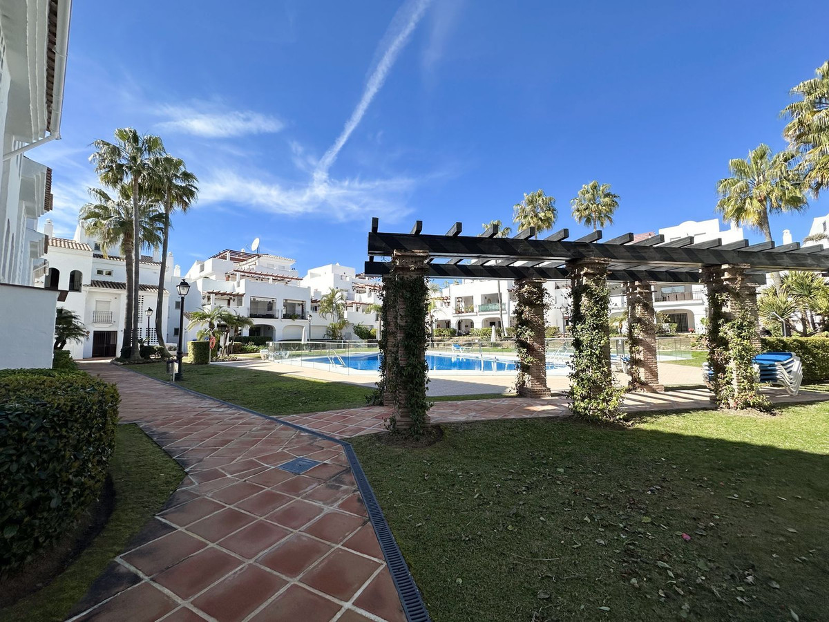 3 Bedroom Apartment in San Pedro de Alcántara - Photo 21