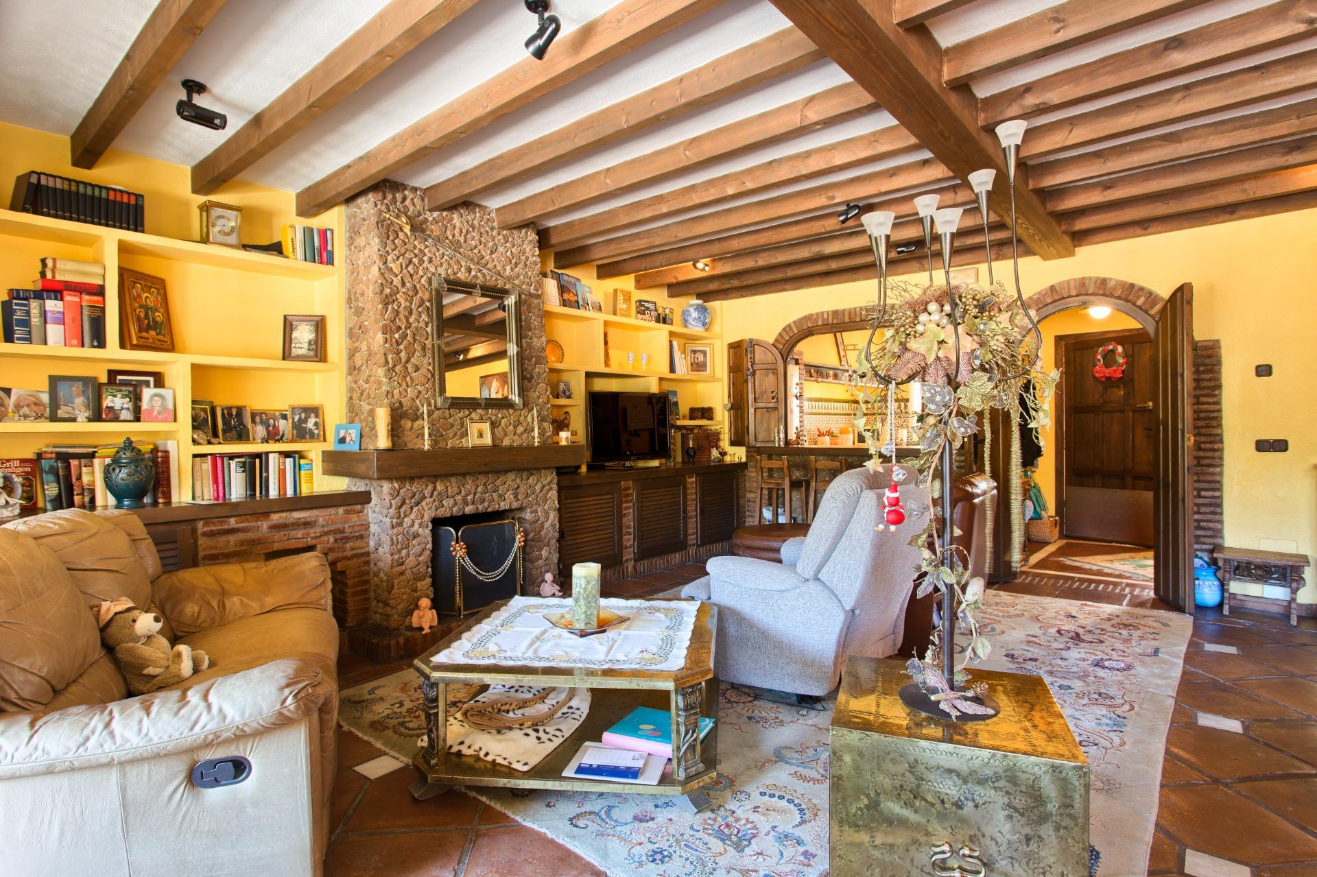 3 Bedroom Townhouse in Benahavís - Photo 6