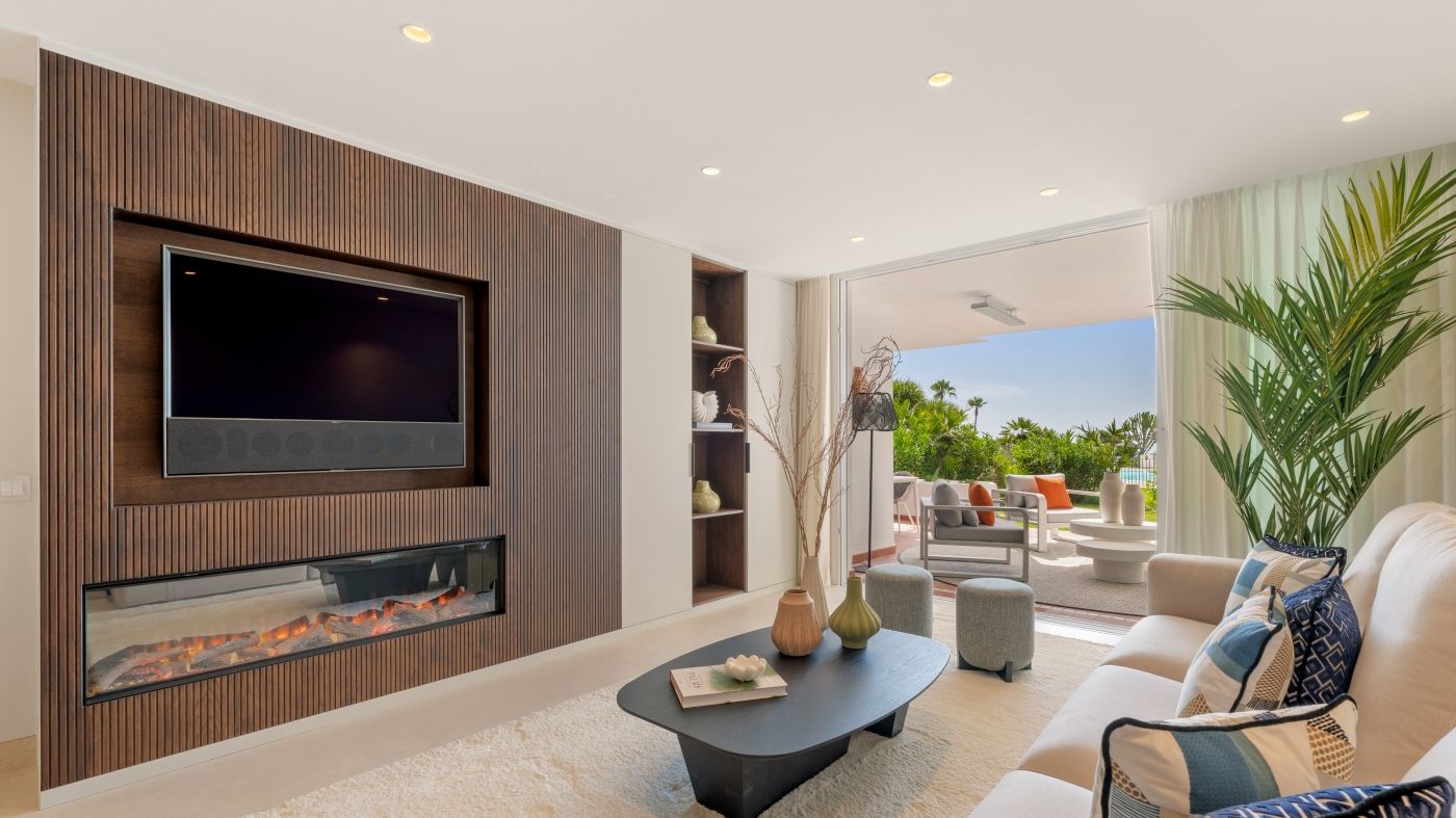 3 Bedroom Apartment in Estepona - Photo 3