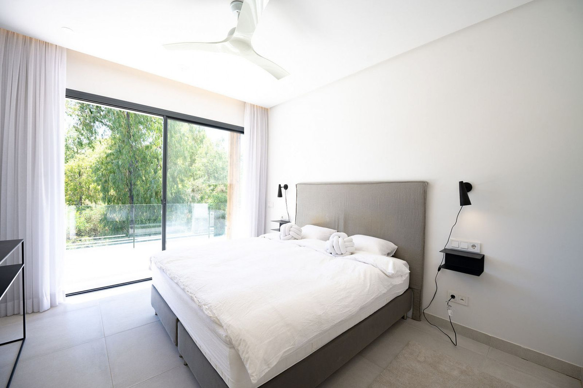4 Bedroom Villa in Estepona - Foto 14