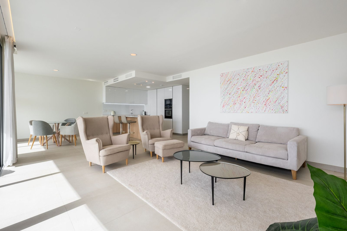 3 Bedroom Apartment in Mijas - Photo 10