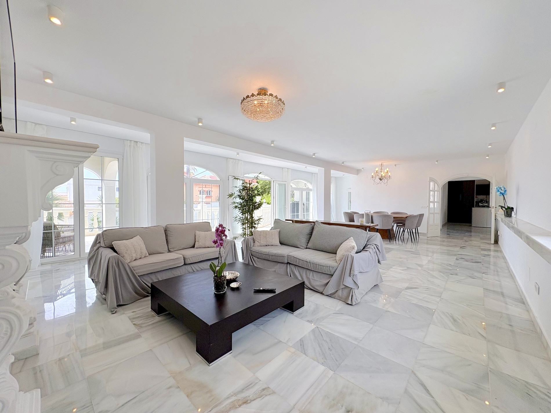 7 Bedroom Villa in Mijas - Photo 10
