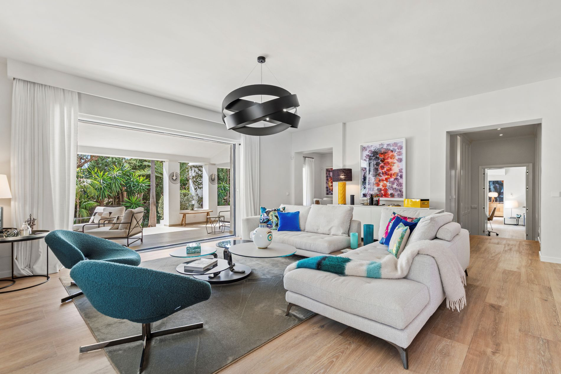 5 Bedroom Villa in Marbella - Photo 4