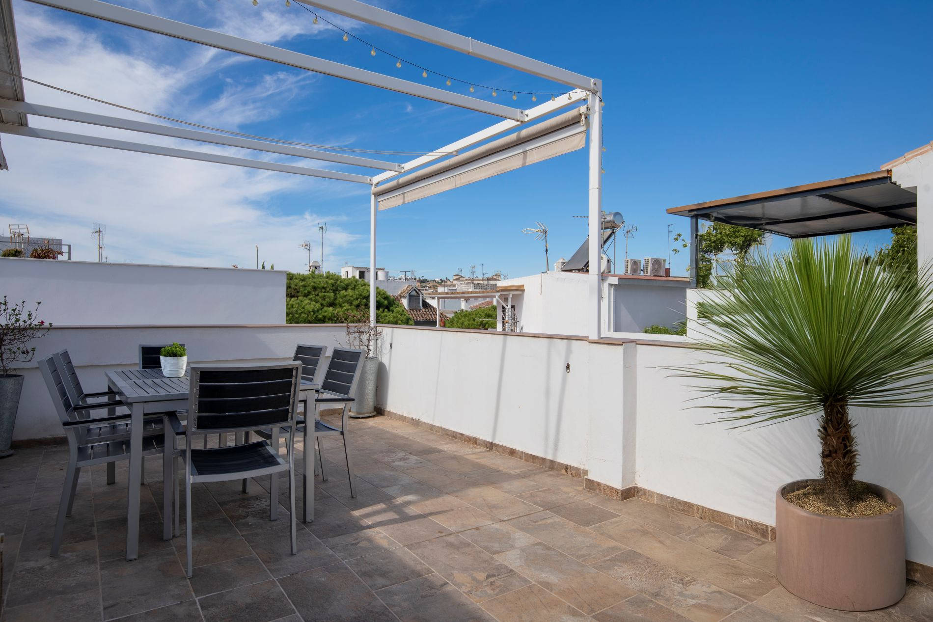 4 Bedroom Villa in Estepona - Photo 24