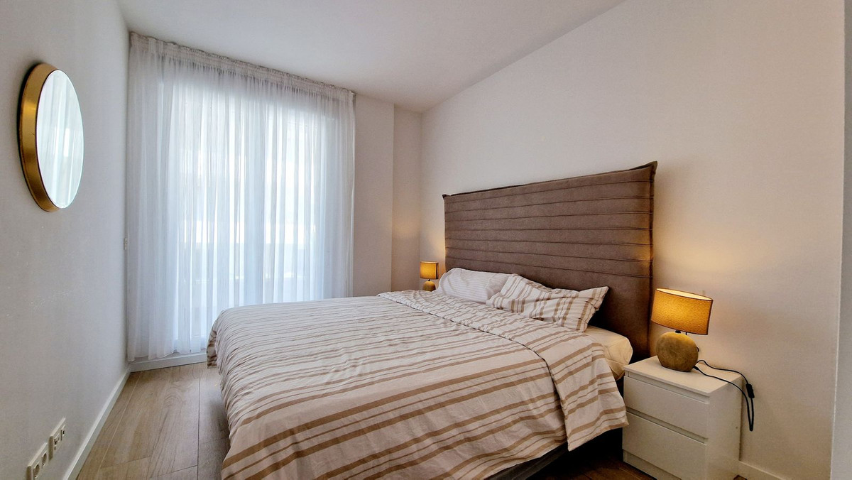 3 Bedroom Apartment in Marbella - Photo 15