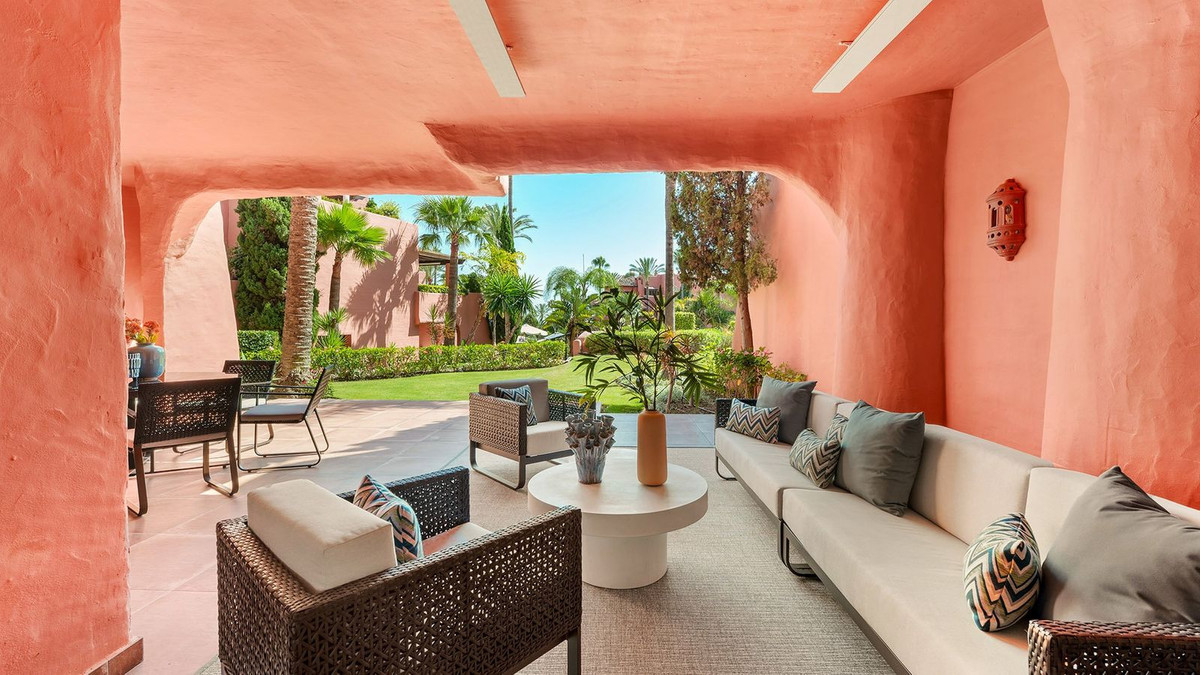 3 Bedroom Apartment in Estepona - Photo 31