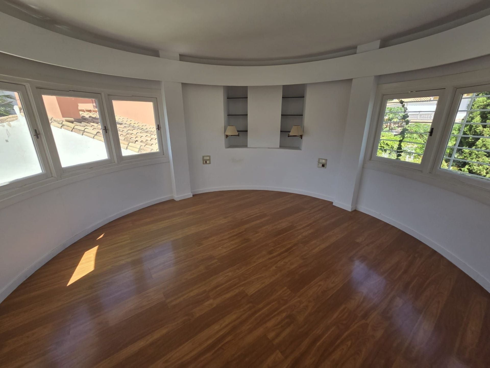 4 Bedroom Villa in Fuengirola - Photo 10