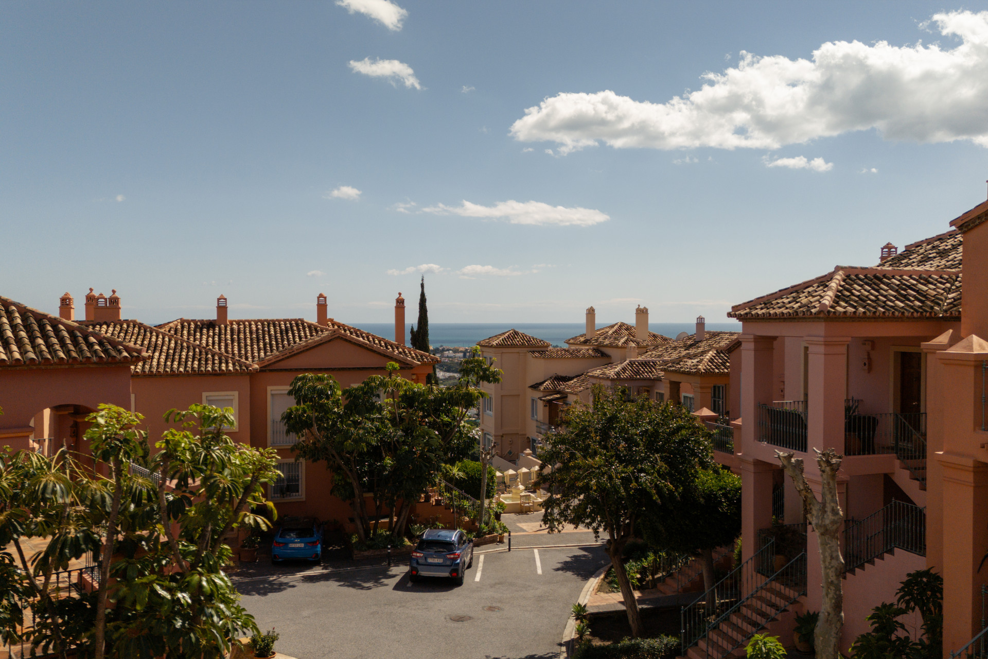 4 Bedroom Townhouse in Benahavís - Photo 13