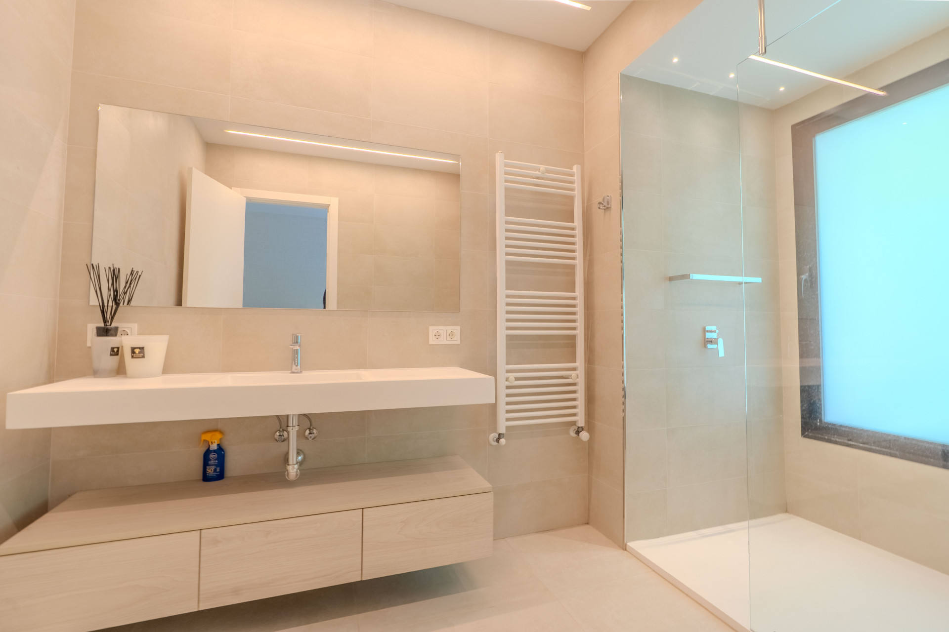 5 Bedroom Villa in Marbella - Photo 37