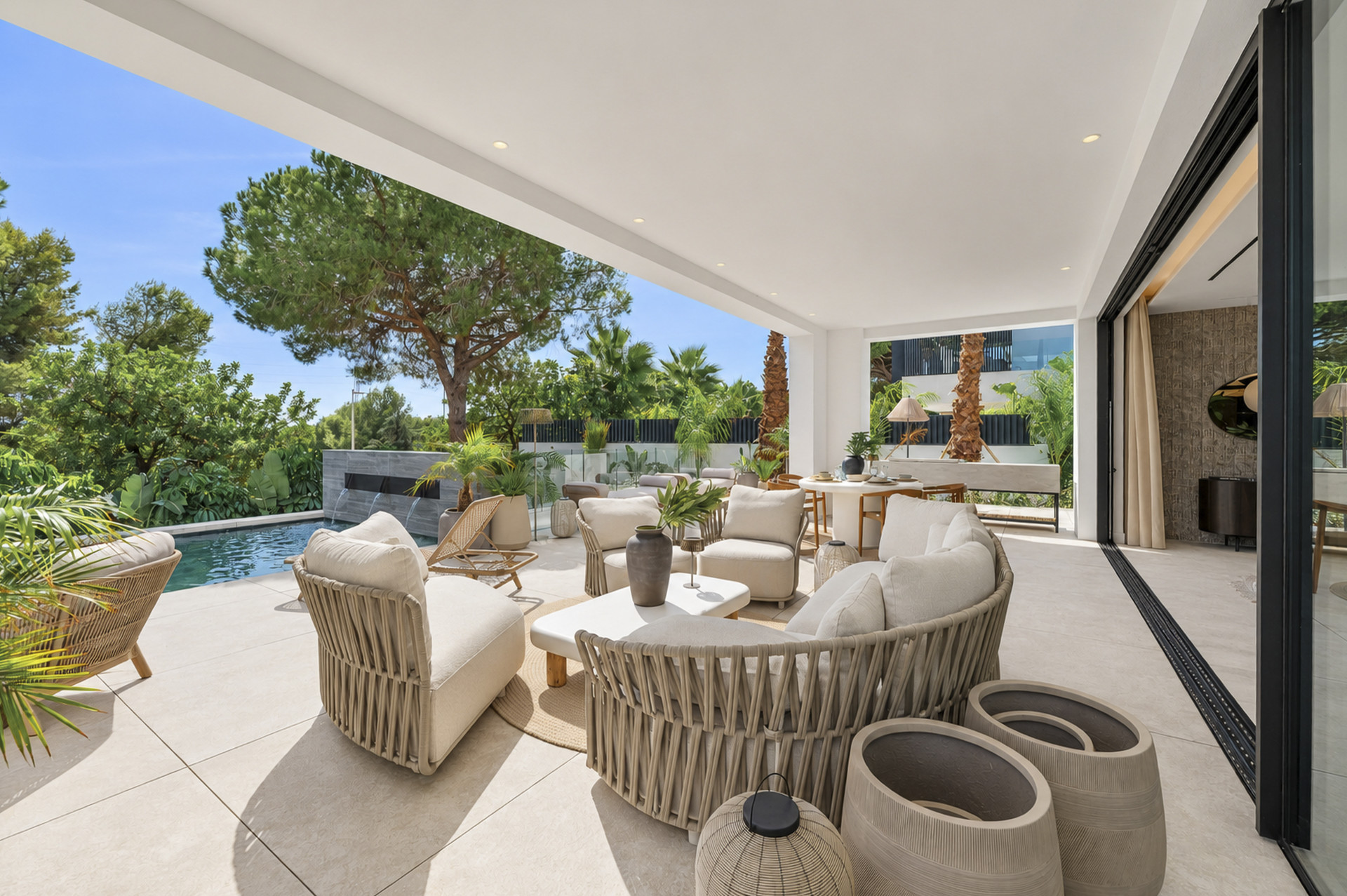 6 Bedroom Villa in Marbella - Photo 11