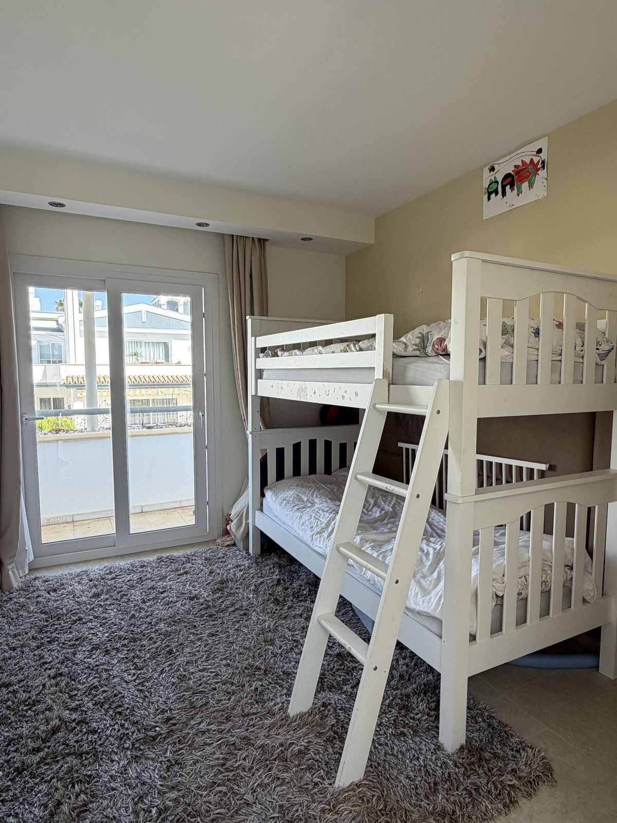 3 Bedroom Penthouse in Estepona - Photo 8