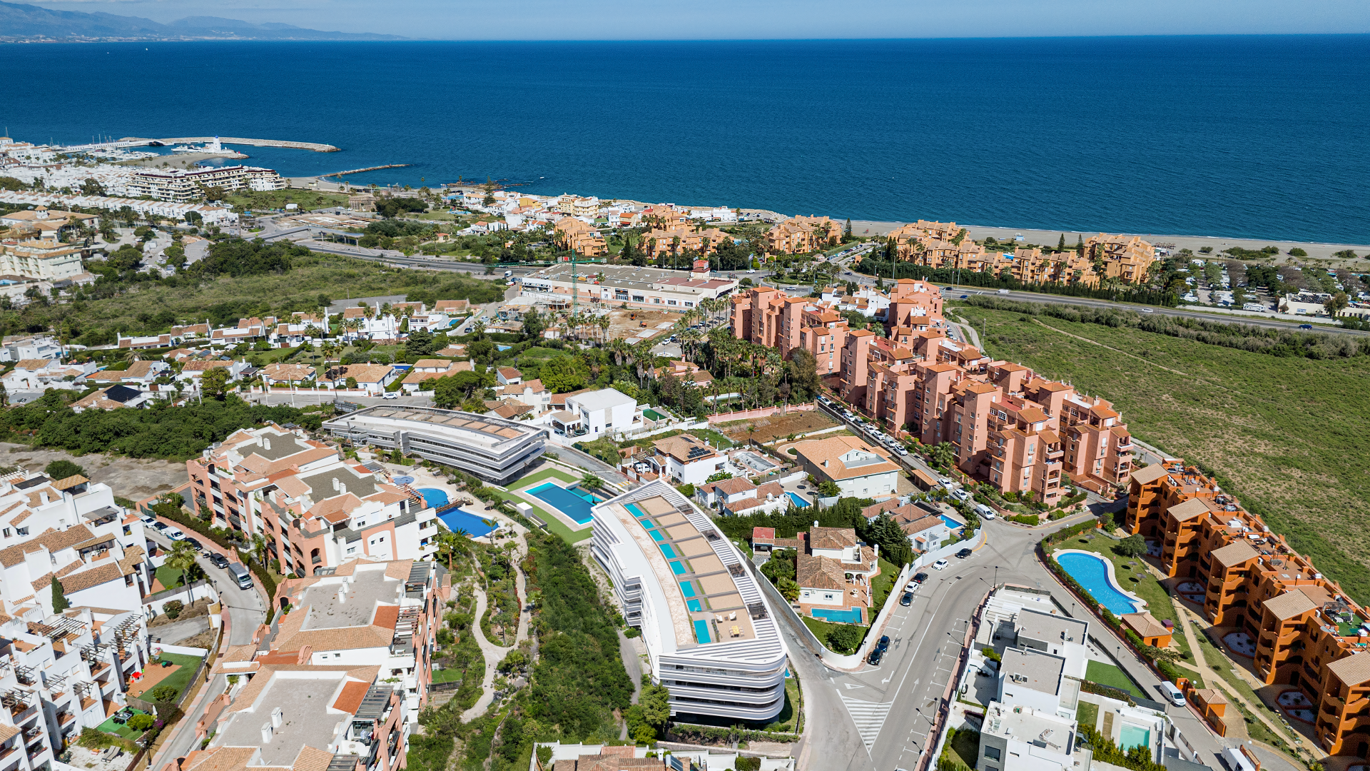 2 Bedroom Apartment in Manilva - Фото 17