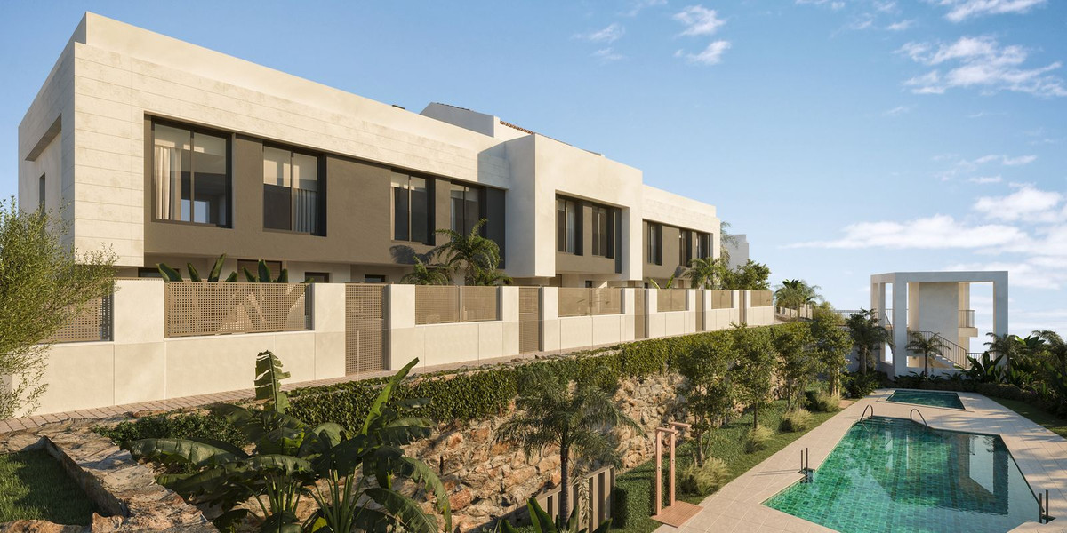 2 Bedroom Townhouse in Mijas - Photo 17