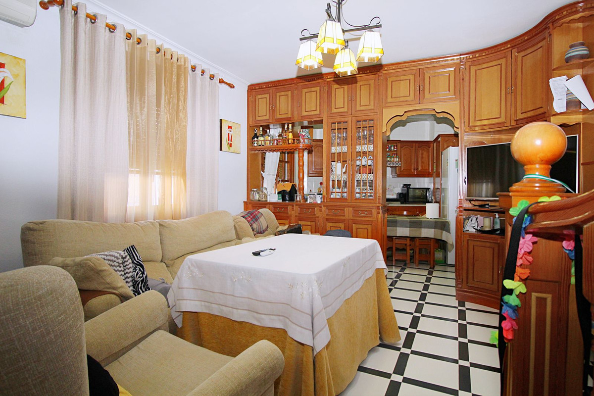 4 Bedroom Townhouse in Coín - Foto 12