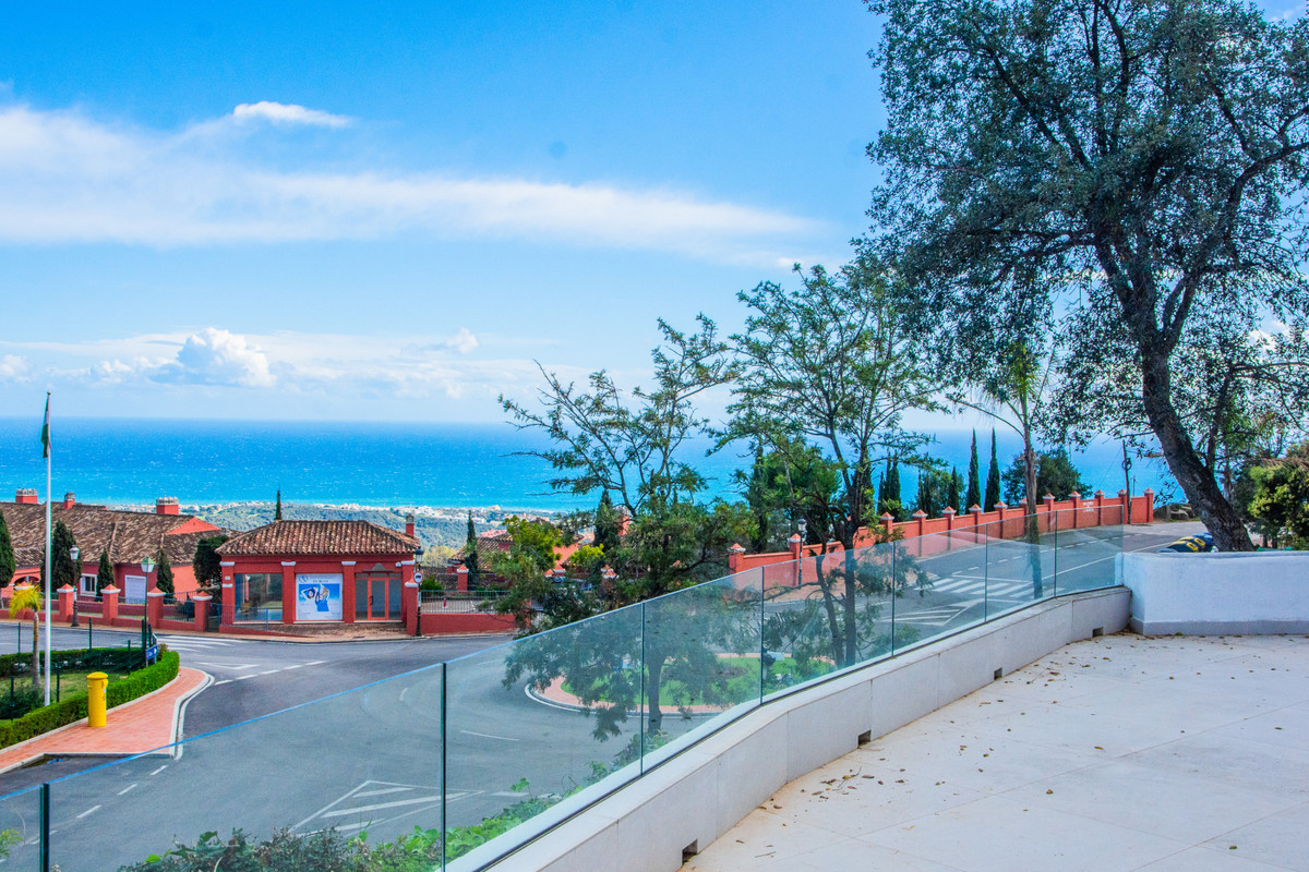 3 Bedroom Apartment in Marbella