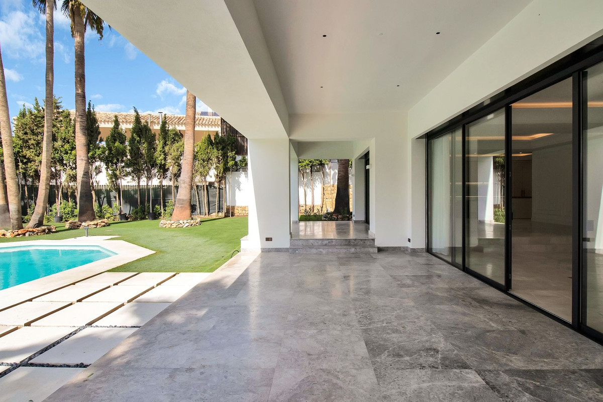 6 Bedroom Villa in Marbella - Фото 48