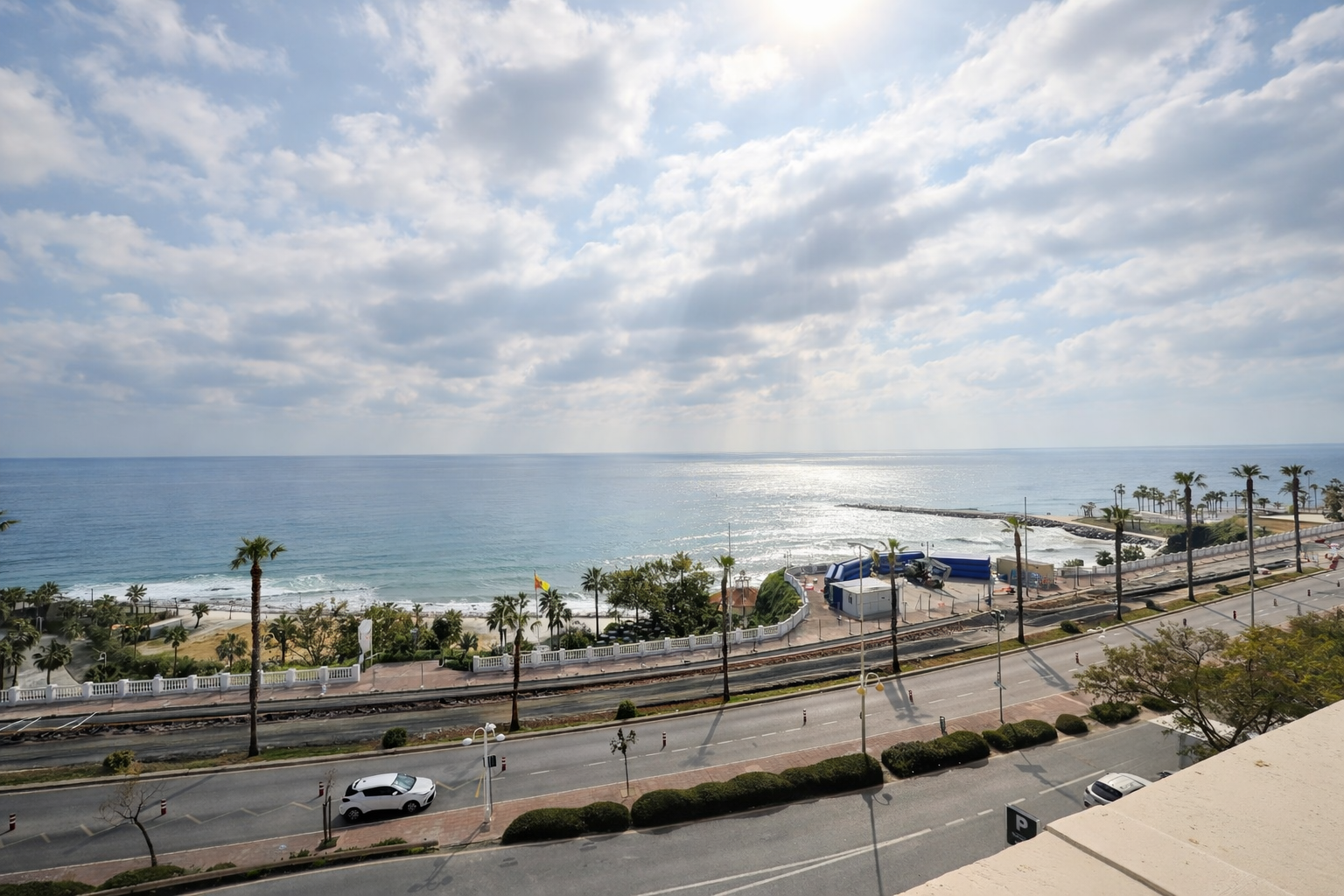 3 Bedroom Apartment in Benalmádena - Photo 3