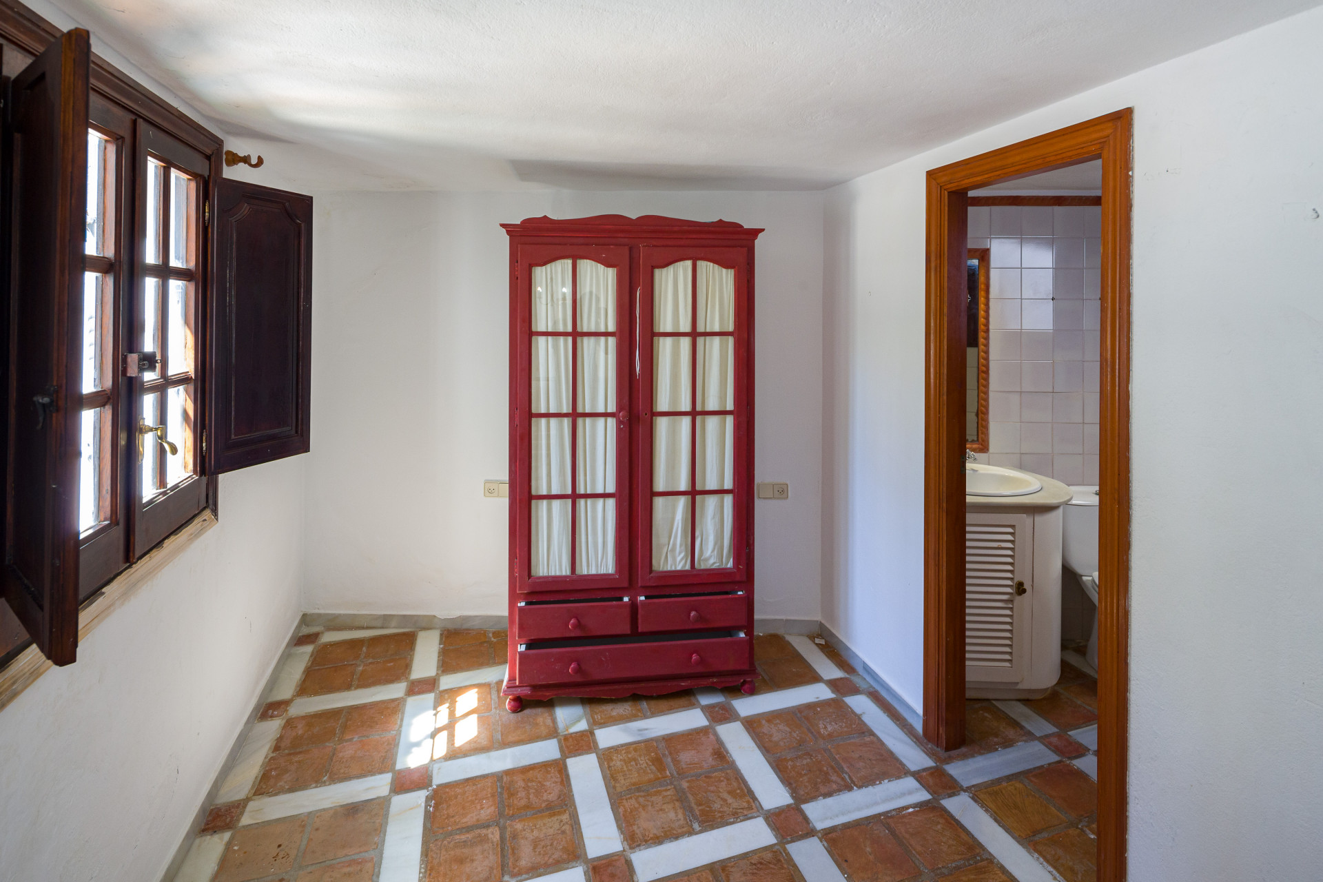 3 Bedroom Townhouse in San Pedro de Alcántara - Photo 8