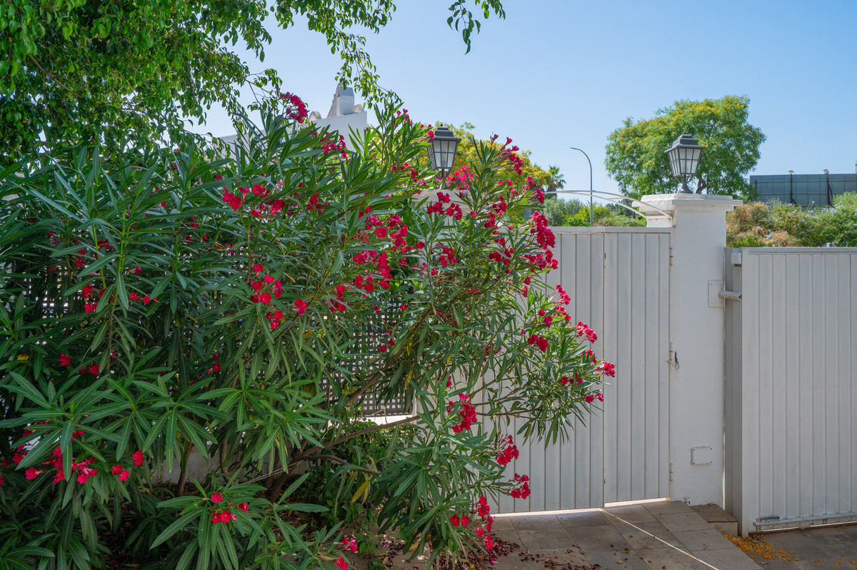 4 Bedroom Villa in Marbella - Photo 17