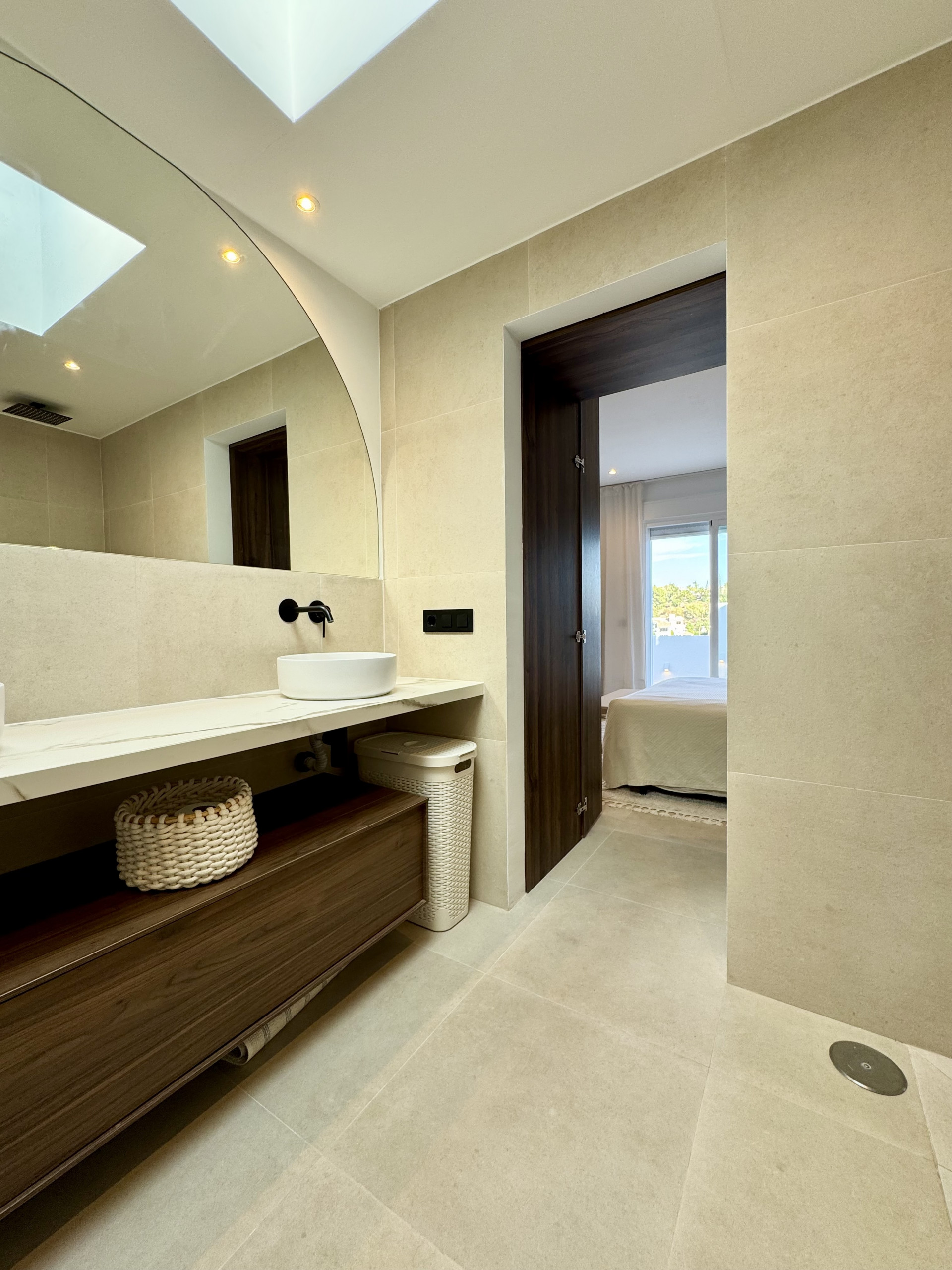 3 Bedroom Penthouse in Benahavís - Photo 21