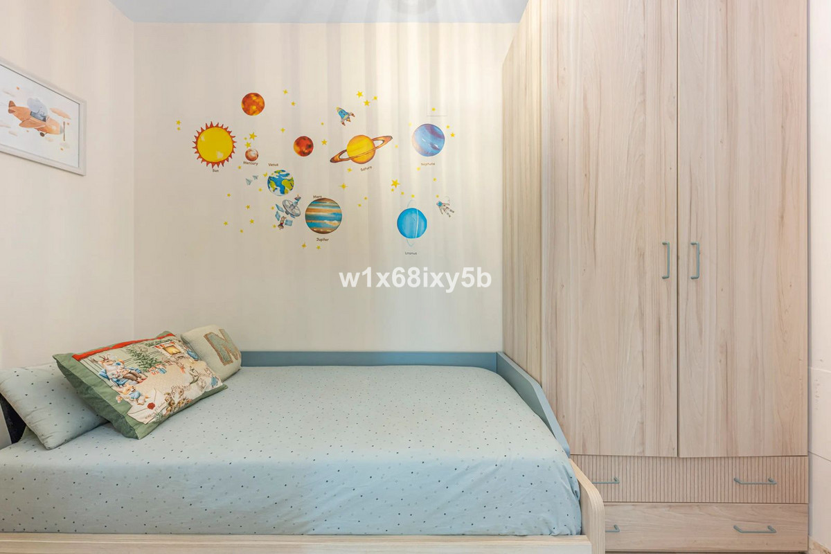 1 Bedroom Apartment in Estepona - Photo 10
