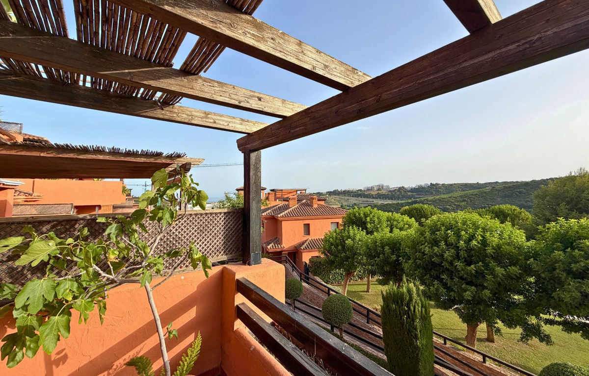 1 Bedroom Apartment in Casares - Photo 5