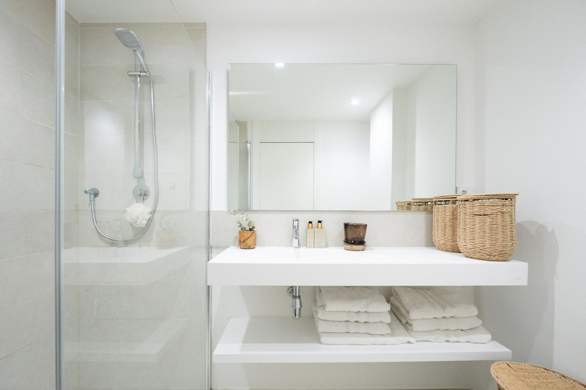 3 Bedroom Apartment in Fuengirola - Photo 23