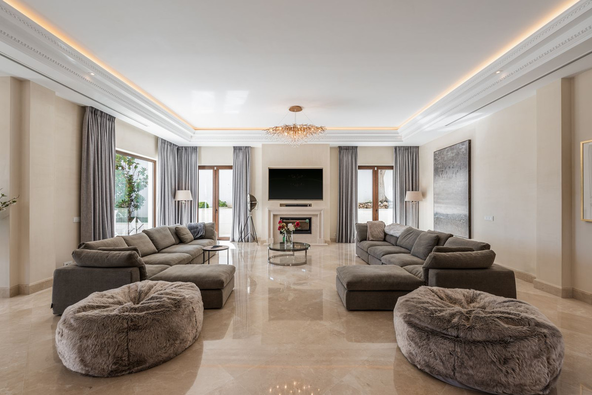 8 Bedroom Villa in Marbella - Foto 22