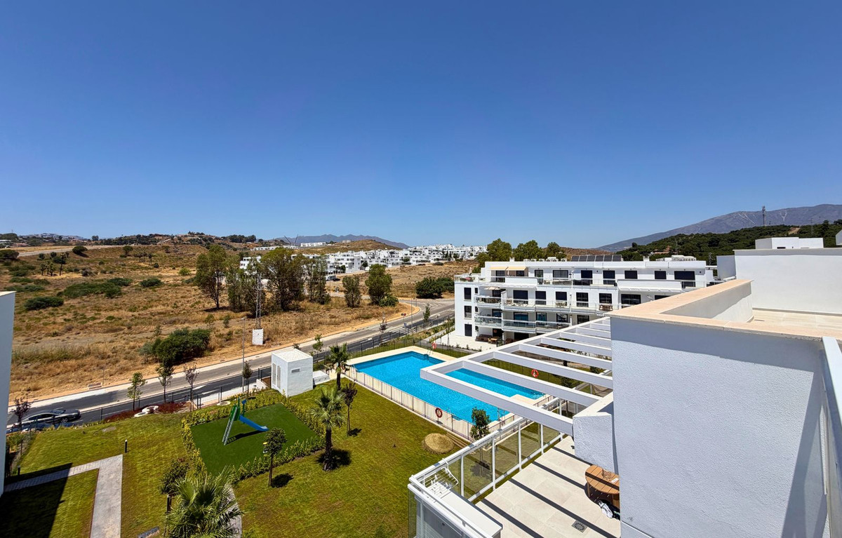 2 Bedroom Penthouse in Mijas - Photo 3