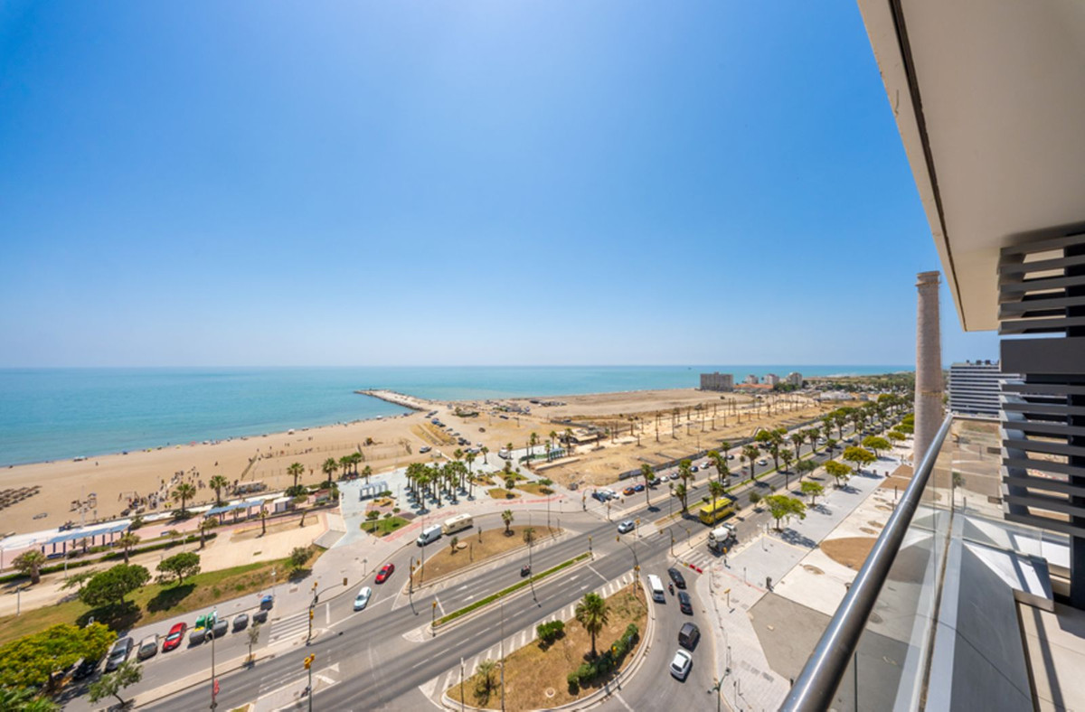 3 Bedroom Apartment in Málaga - Photo 5