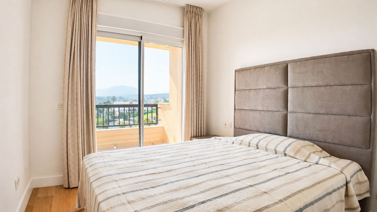 3 Bedroom Apartment in San Pedro de Alcántara - Photo 36