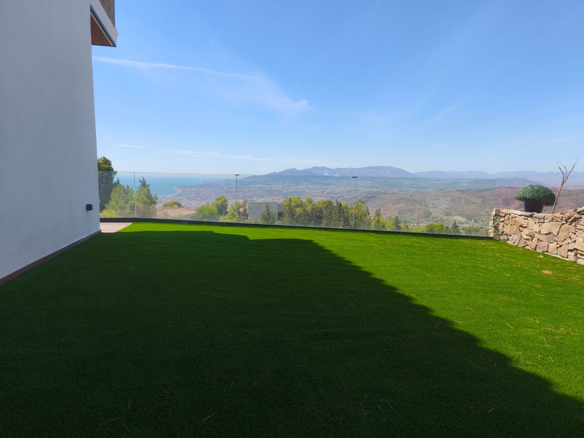 4 Bedroom Villa in Málaga - Photo 30